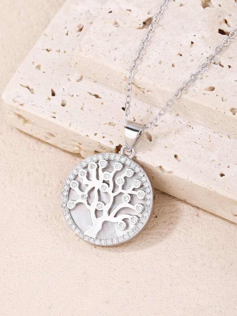 Ezüst medál Életfa motívummal cirkónia díszítéssel gyöngyház betéttel