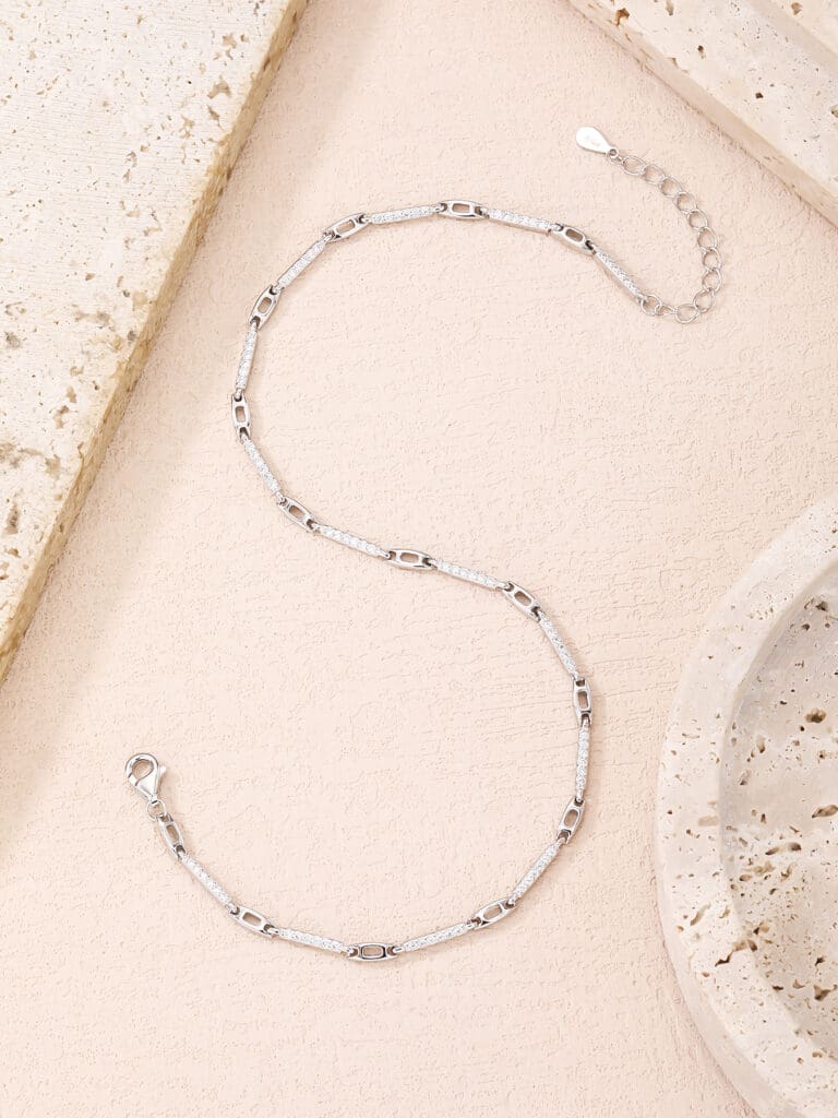 Ezüst bokalánc cirkónia díszítéssel